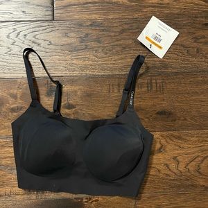 Calvin Klein lightly lined bralette size Small
